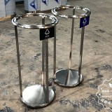 圆柱形不锈钢分类垃圾桶室内地铁站的品质之选